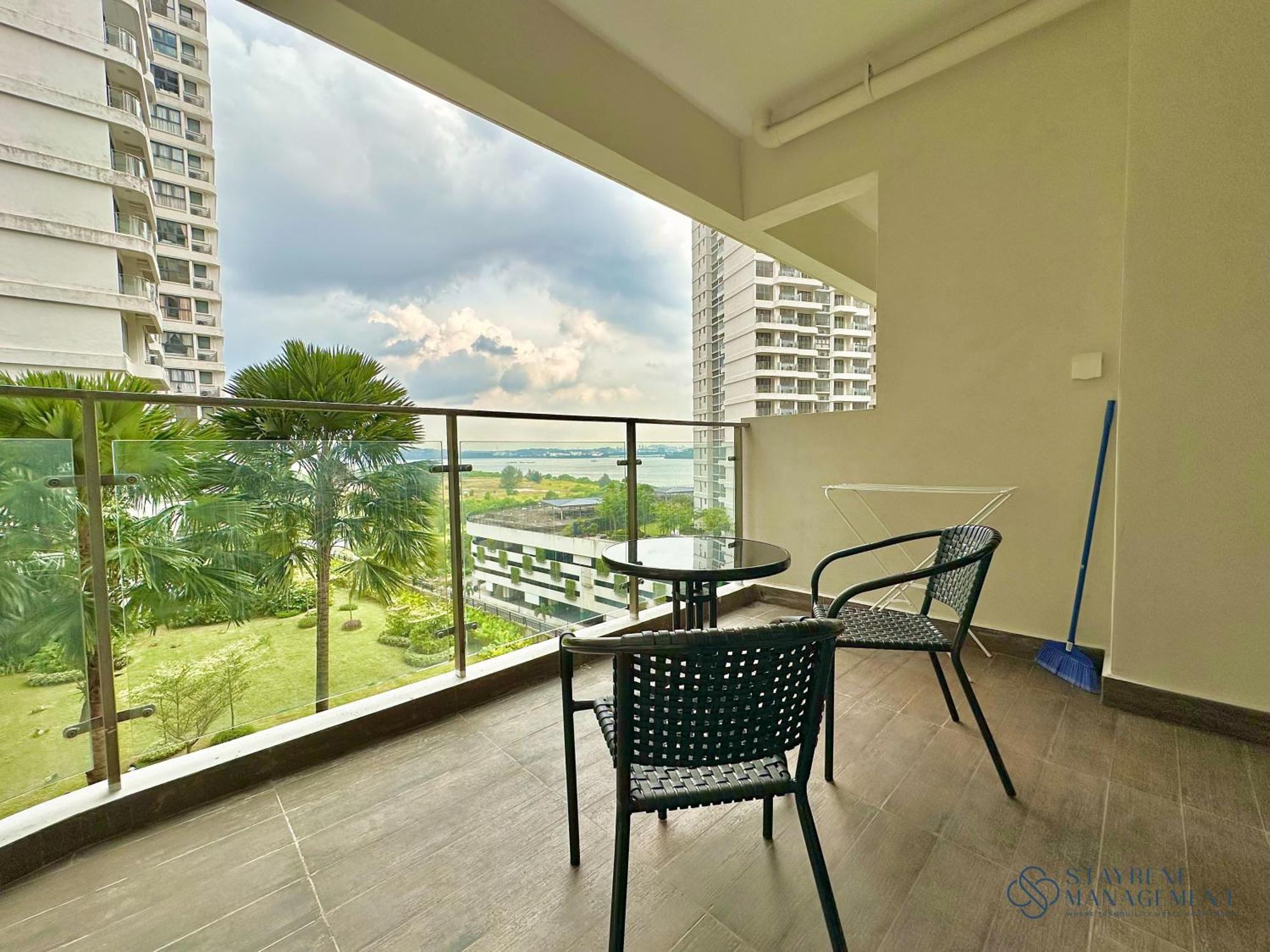 Country Garden Danga Bay Sunset View By Stayrene *