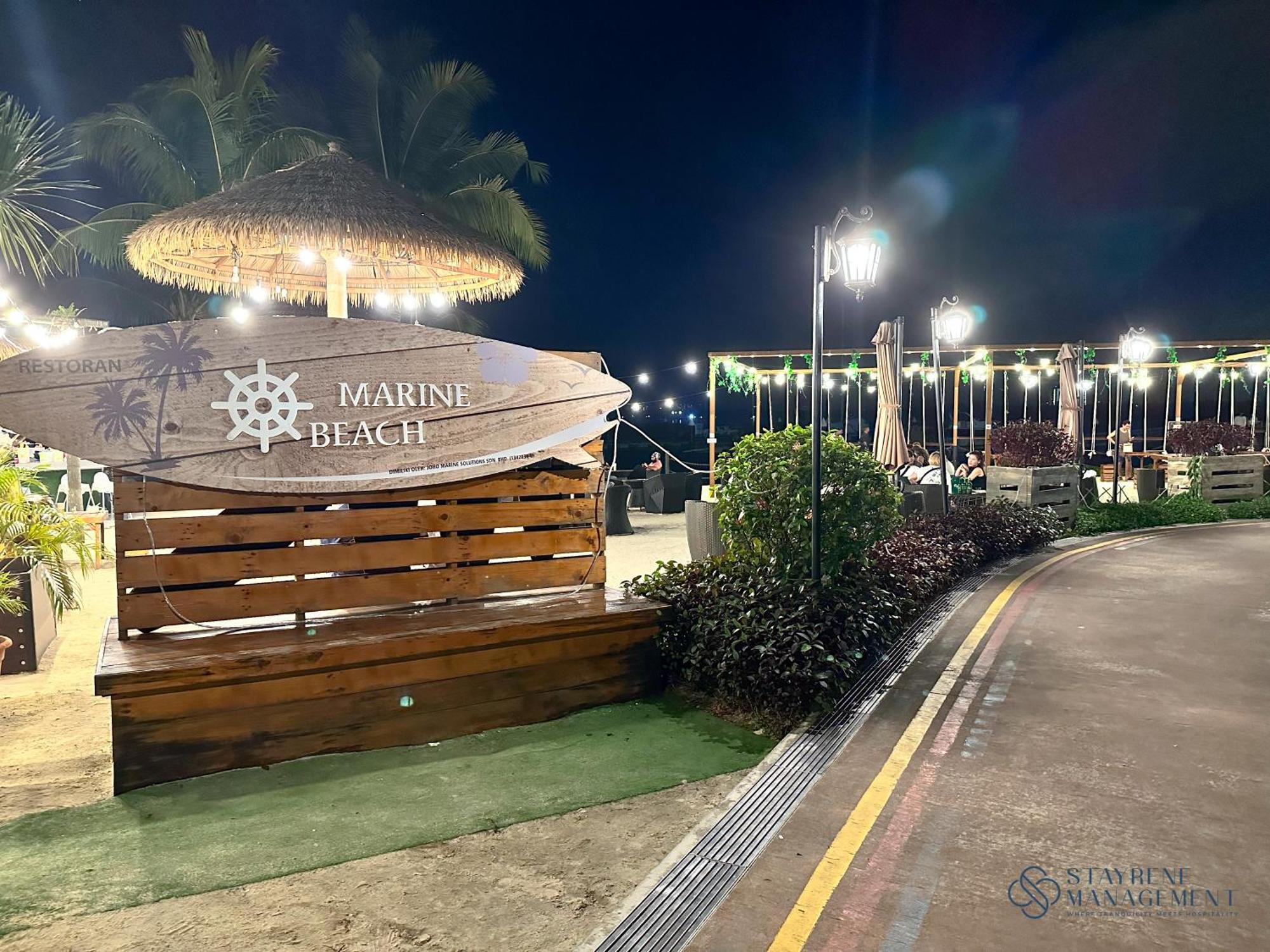 Country Garden Danga Bay Sunset View By Stayrene *