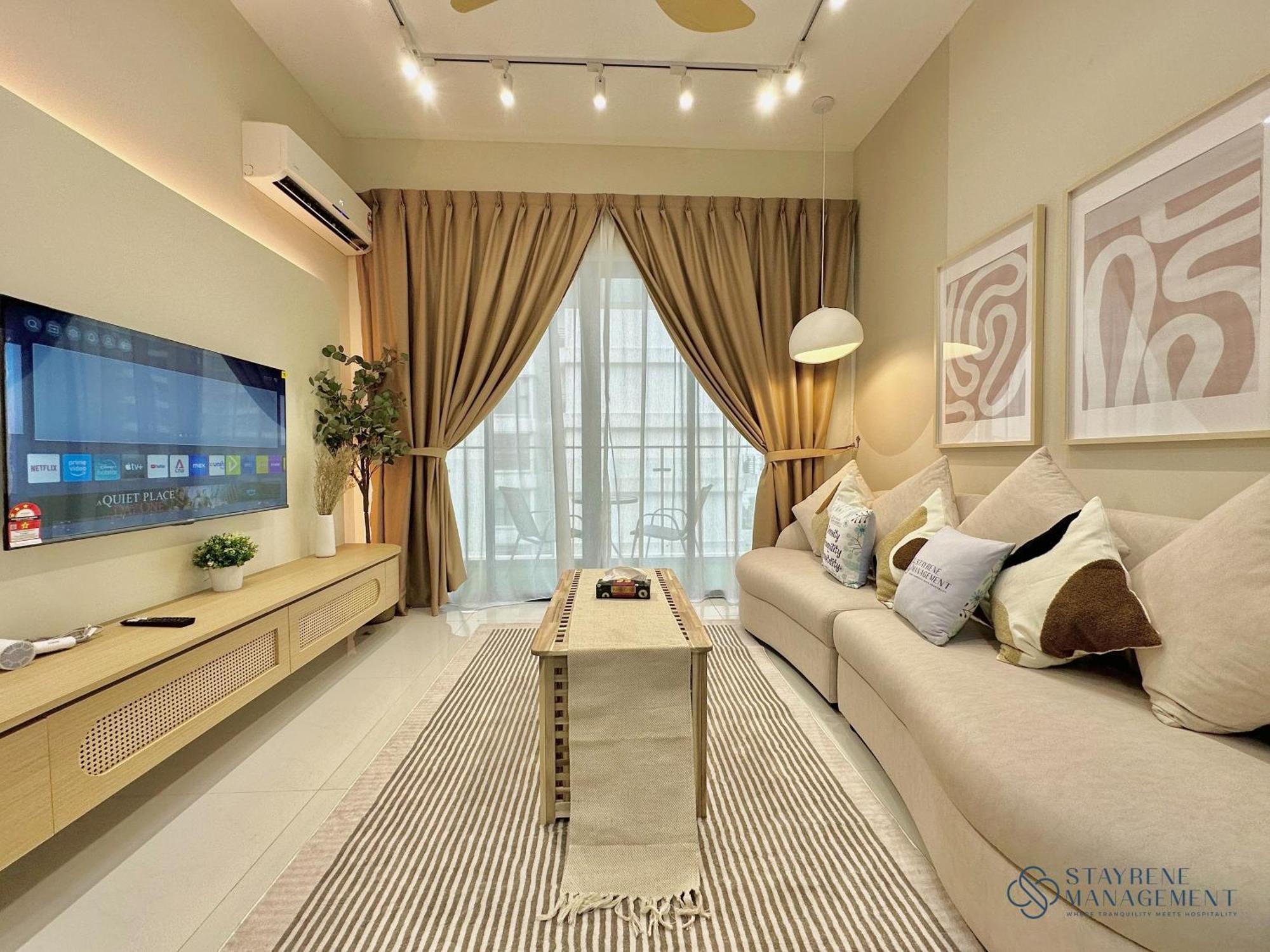 Country Garden Danga Bay Sunset View By Stayrene Apartemen *